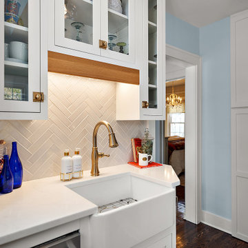 Starmark Inset Gillette Kitchen in Maple Bistro White & QWSO Oregano