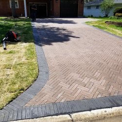 Wheaton Mattoni Driveway - Landscaping Stones And Pavers