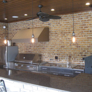 High Point Outdoor Kitchen (Designer: Jerilyn Horn)