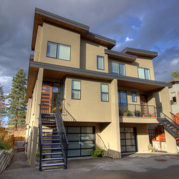 Vancouver Ave Duplex