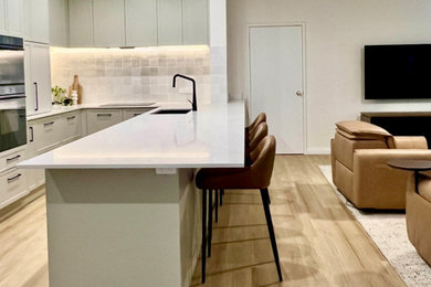 Inspiration for a contemporary kitchen in Perth.