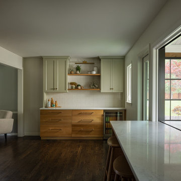 Pass-Through Kitchen - Overland Park, Kansas