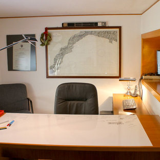 ミラノのモダンスタイルのおしゃれなホームオフィス・仕事部屋の写真