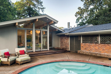 This is an example of a midcentury pool in Nashville.