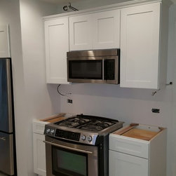 Ice White Shaker kitchen in Orange NJ - Kitchen Products