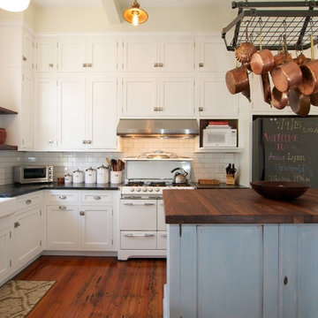 Semi-Custom Kitchen Cabinets in Oakland