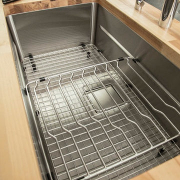 Pescara Stainless Steel Sinks and Faucets