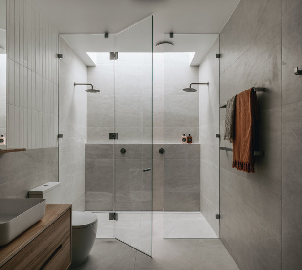 Modern Bathroom by Build Theory