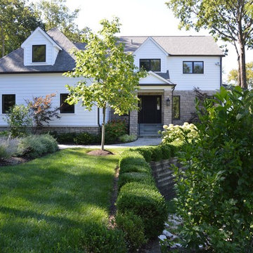 Front Yard Planting With Full and Refined Plantings