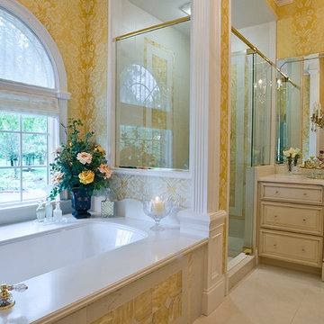 Traditional Master Bathroom