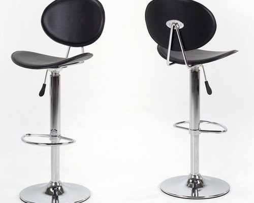 Martha Adjule Breakfast Bar Stools At A Customer S Martha Adjule Breakfast Bar Stools And Counter
