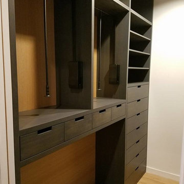 Rift White Oak Closet