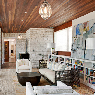 Moderne Wohnzimmer mit Backsteinboden Ideen, Design & Bilder - November