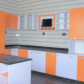 LABAK ESTATE BUILDING CONSTRUCTION