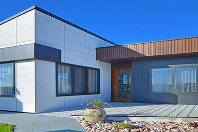 Photo of a mid-sized contemporary exterior in Other.