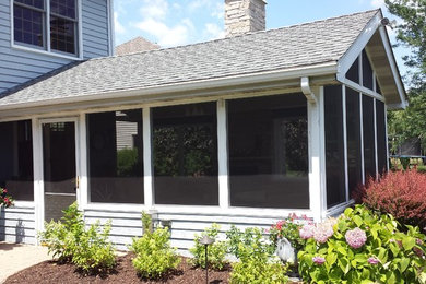 Sunroom - craftsman sunroom idea in Dallas