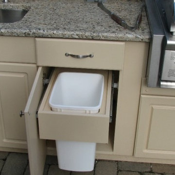 Outdoor Kitchen