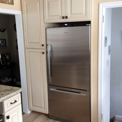 Antique White Kitchen - Kitchen Cabinetry
