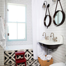 Farmhouse bathrooms