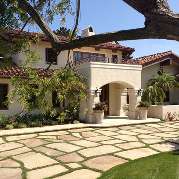 Design Build: RSF Contemporary Hacienda