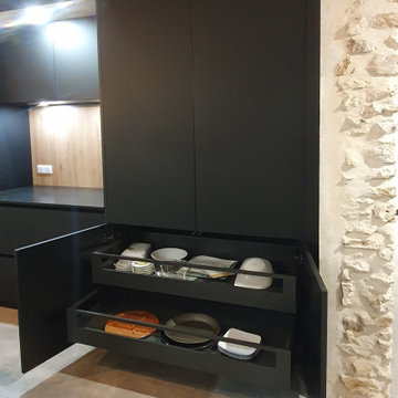 Renovation cuisine en pierre noire & bois