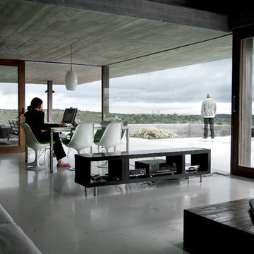 _ PITCH 2 HOUSE
