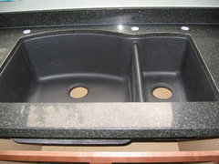 Granite seam in middle of sink? | Houzz Forum