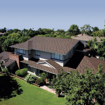 Modern Colonial featuring Unified Steel® Stone Coated Roofing