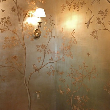 Chinoiserie stlye powder bath