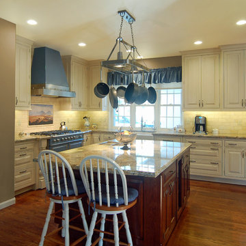San Luis Kitchen, French Country