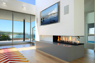 Inspiration for a modern home design in Wollongong.