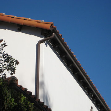 Half-Round Rain Gutters in Malibu