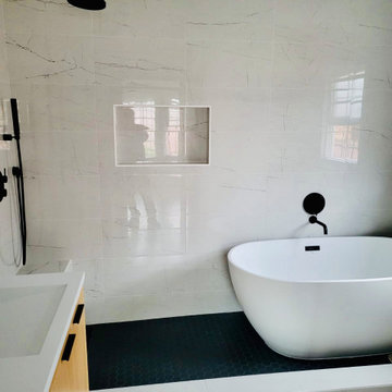 MODERN BATHROOM & TUB & SHOWER
