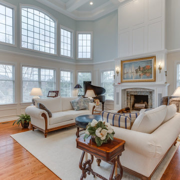 LIGHT & ELEGANT TRADITIONAL REMODEL