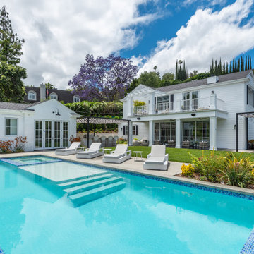Cape Code Modern in Encino, CA