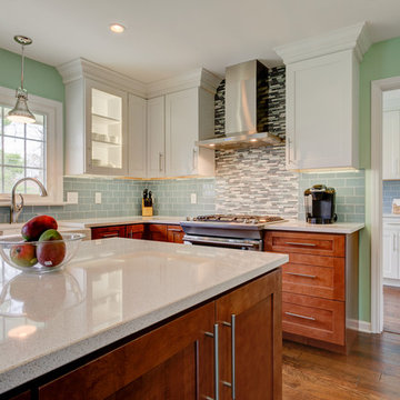 Upper Arlington Tranquil Kitchen and Laundry Space