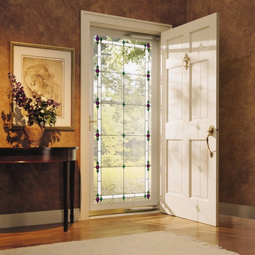 Pella® ENERGY STAR®-qualified storm doors transform your entry way