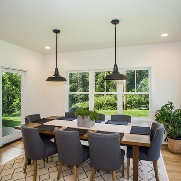Modern Farmhouse -High Pointe Custom Homes, LLC