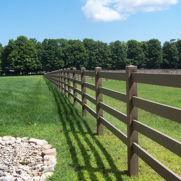 Aeolian WindRiver Horse Fence