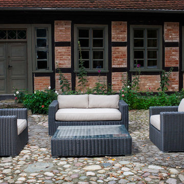 Toja Patio Furniture - Yorkville Love Seat Set - House