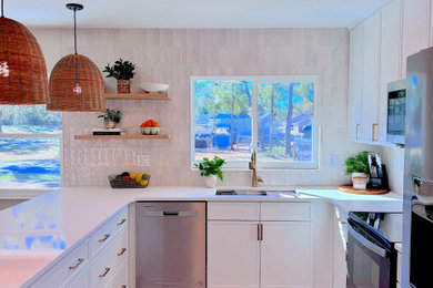 Inspiration for a kitchen remodel in Orlando