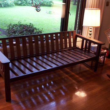 Rea Couch