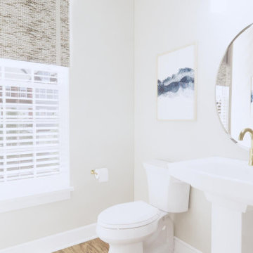 Cosby Village - Brook Townhome - Bathroom