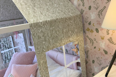Example of a trendy kids' room design in Hampshire