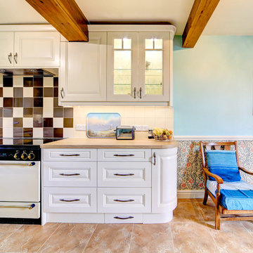 Jefferson Painted Ivory Kitchen in Birch Vale