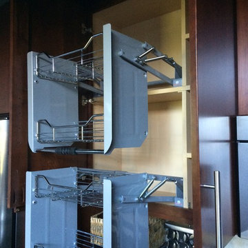 Solutions for upper Cabinets