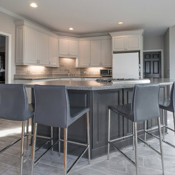 Roswell Kitchen and Den Bookcases Receives Beautiful Makeover