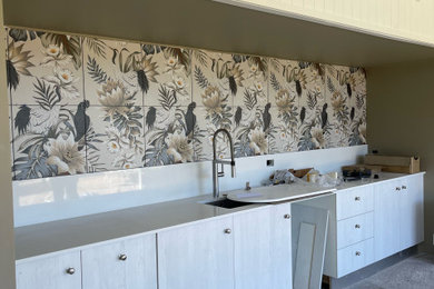 Floral tiles for outdoor kitchen