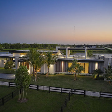 Modern Stables / horse barn
