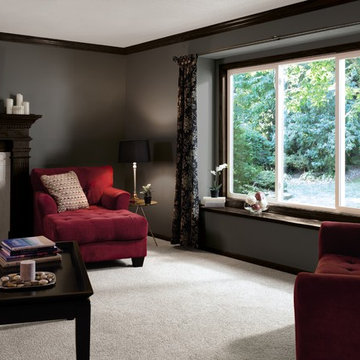 Pella® 250 Series® ENERGY STAR®-qualified fixed vinyl windows create focal point
